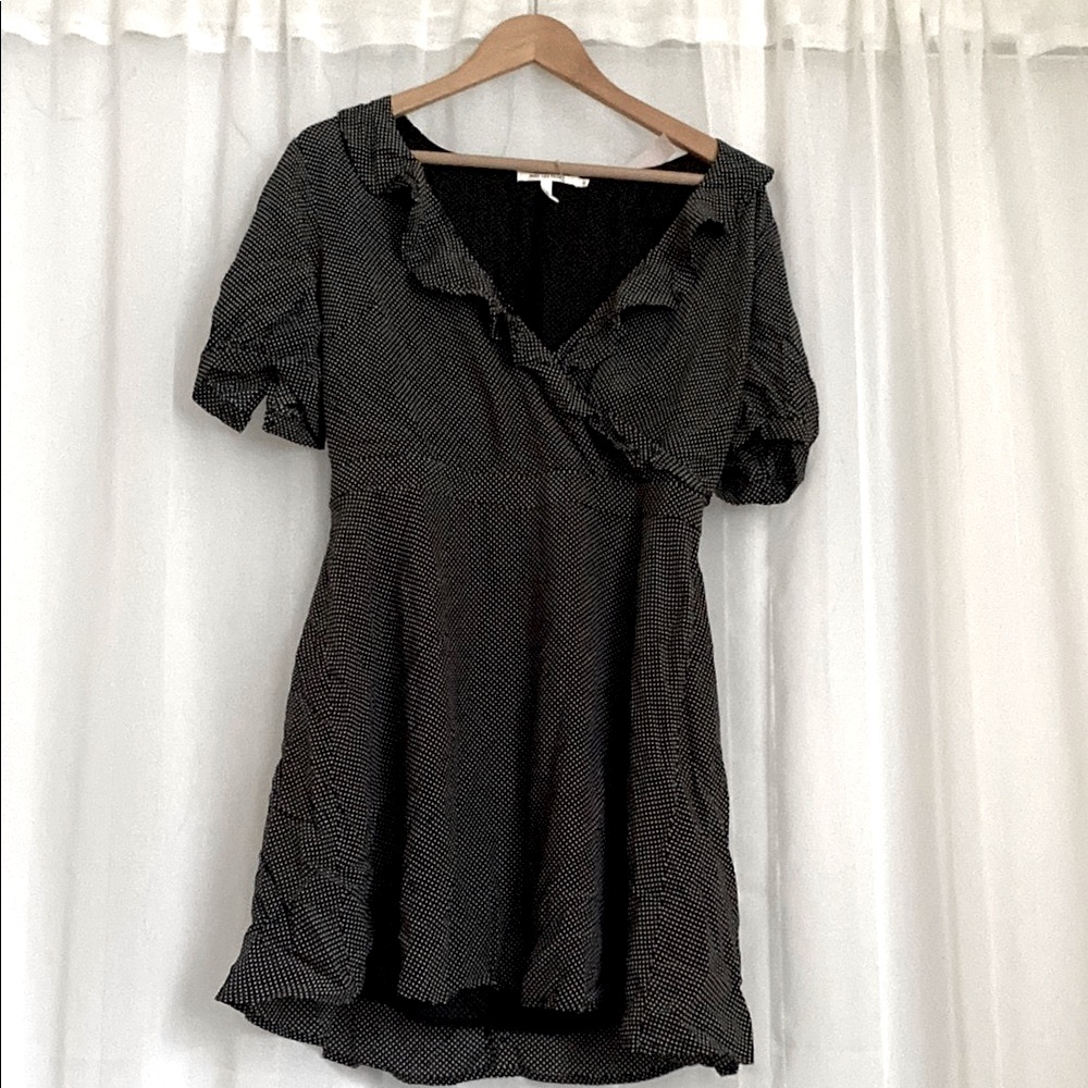 NWT AVEC LES FILLES Elegant Poka Dot Ruffle Dress